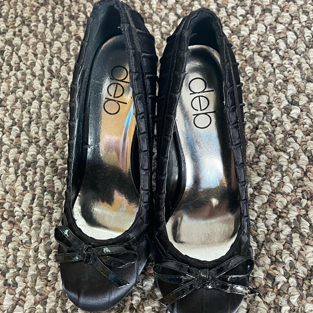 Black heels - Picture 3 of 4